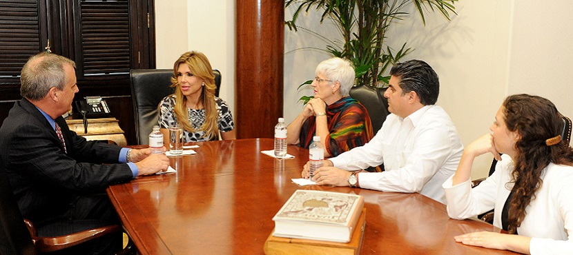Se reúne Gobernadora Pavlovich con Ministro Consejero de Embajada de Estados Unidos en México