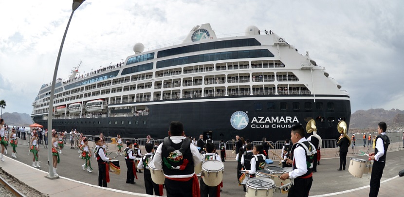 Arriba a puerto de Guaymas crucero turístico Azamara Quest