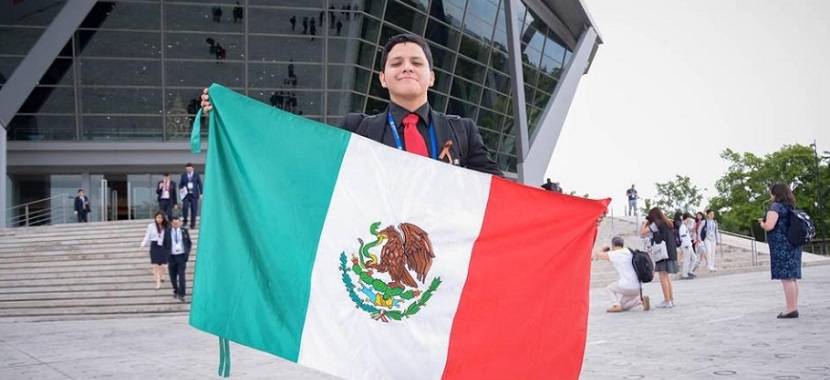 Se prepara Brayan Ramírez para Olimpiada Iberoamericana de Química