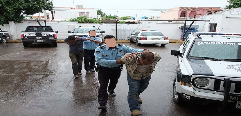 Los detienen por su presunta agresión a Policía Municipal