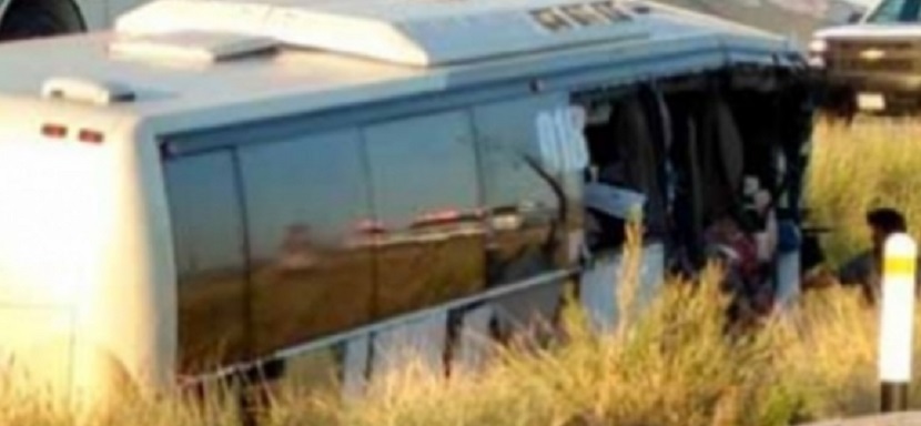 Cuatro muertos y mas de 20 heridos en accidente carretero en Guaymas