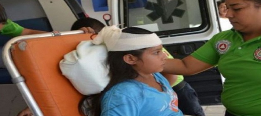 Niño de 4 años le clava tijeras a su hermana en la cabeza