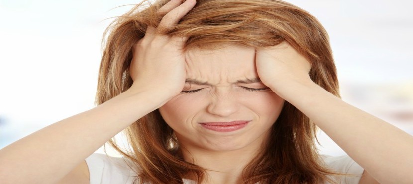 ¿Sufres de dolor de cabeza todos los días? Aquí te decimos por qué
