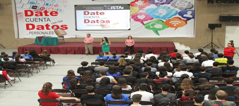 Conferencia del ISTAI ante 500 estudiantes