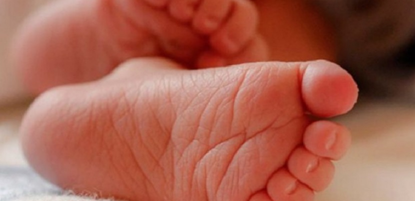 Mujer denuncia que le robaron a un bebé en el hospital; esperaba gemelos