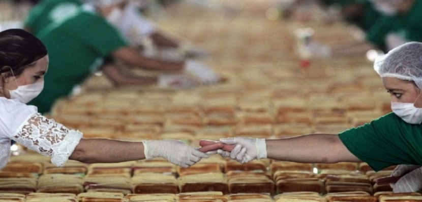 México rompe récord mundial de la fila más larga de hot dogs