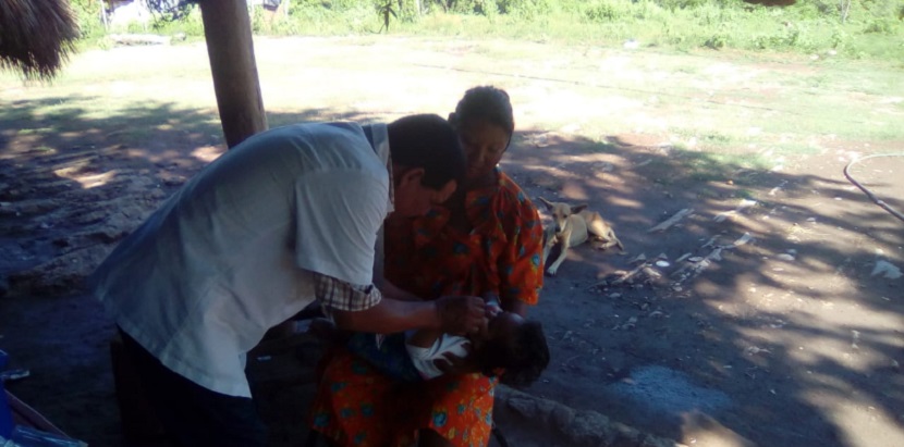 Aplica personal de Salud vacunas en localidades de difícil acceso