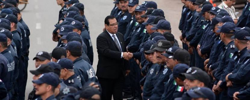 Se compromete Sergio Pablo Mariscal a mejorar condiciones laborales de Policías Municipales