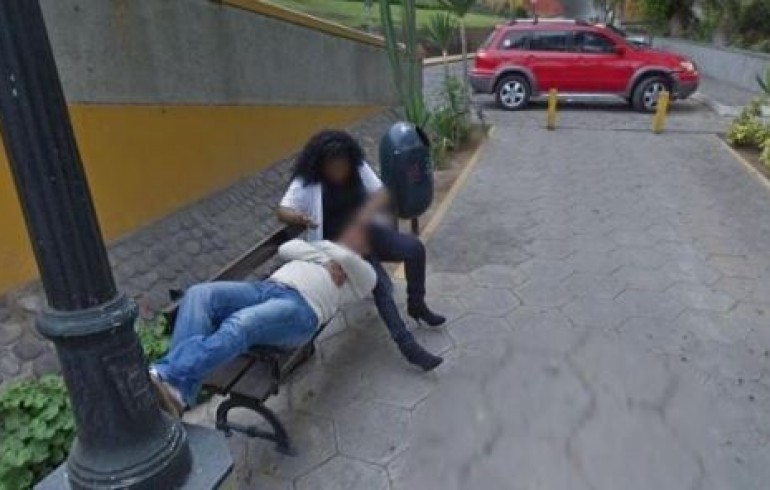 Se divorcia al ver foto en Google Street View de su esposa con amante