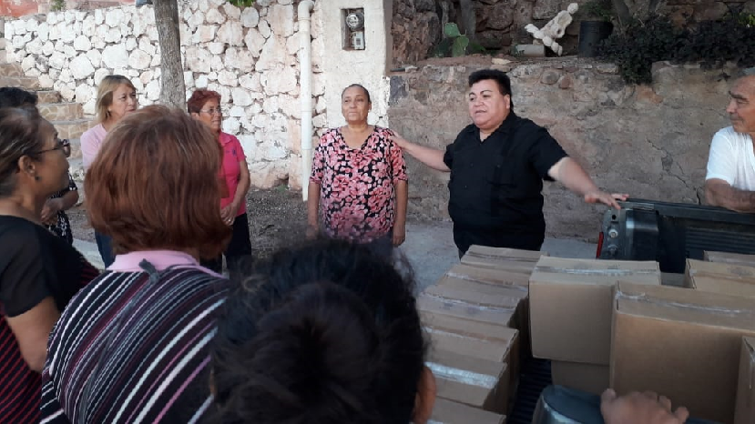 El diputado Rodolfo Lizárraga entregó ayuda a familias vulnerables de Guaymas