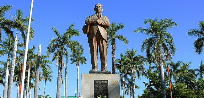 Conmemora ayuntamiento 48 aniversario luctuoso del General Lázaro Cárdenas del Río