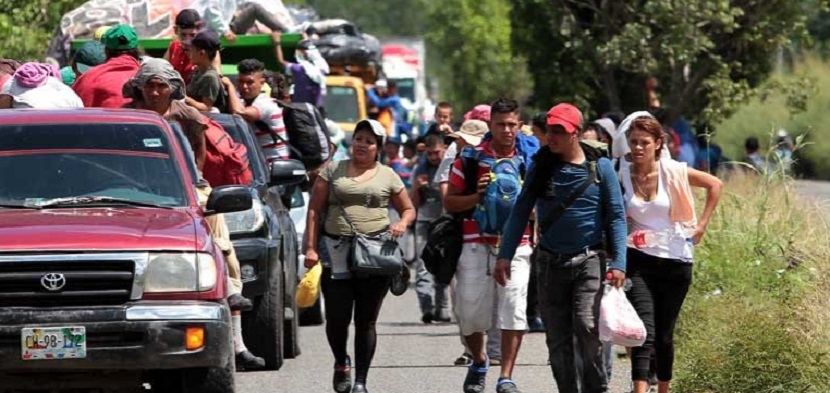Caravana de migrantes reanuda recorrido por el sur de México