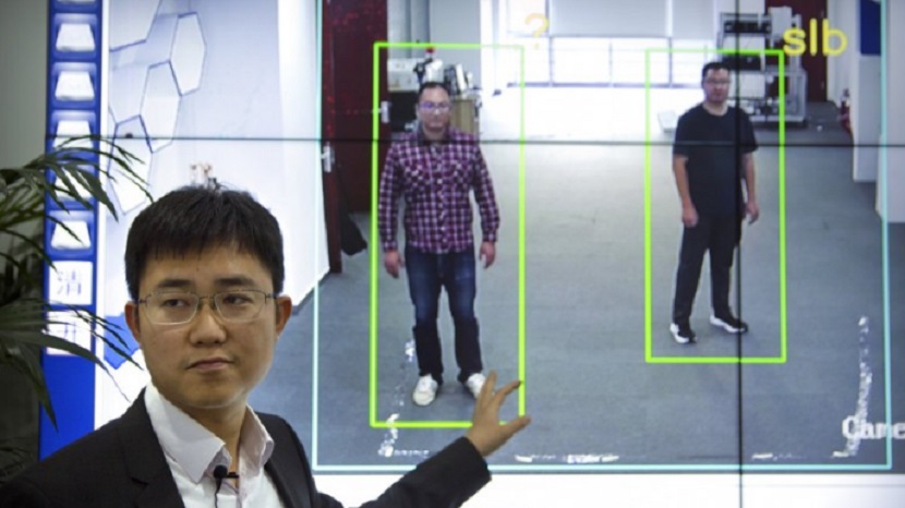 Tecnología China reconoce a las personas por su forma de caminar