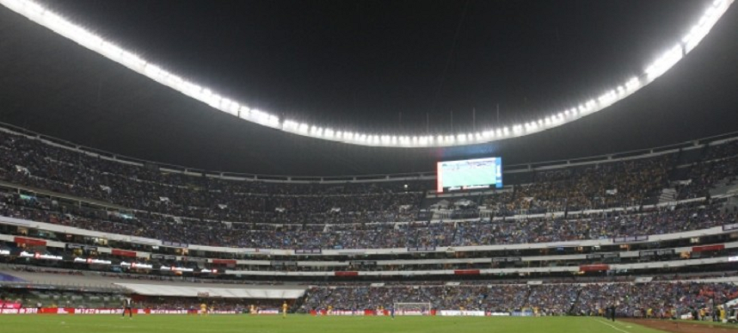 Fallece Melquiades Sánchez, la voz del estadio Azteca
