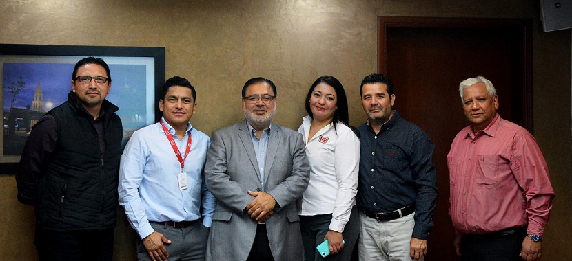 Sostiene alcalde Sergio Pablo Mariscal Alvarado reunión con representantes de casa ley