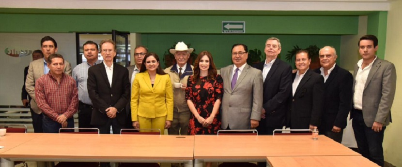 Firma convenio de capacitación CMIC con Ayuntamientos de Cajeme y municipios de Sonora