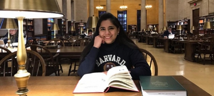 Con 17 años, la mexicana Dafne Almazán es aceptada en Harvard para cursar posgrado