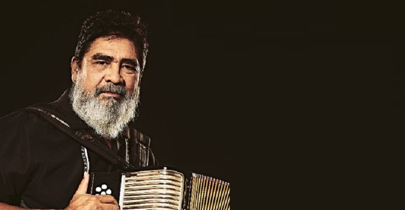 Muere el músico Celso Piña de un infarto