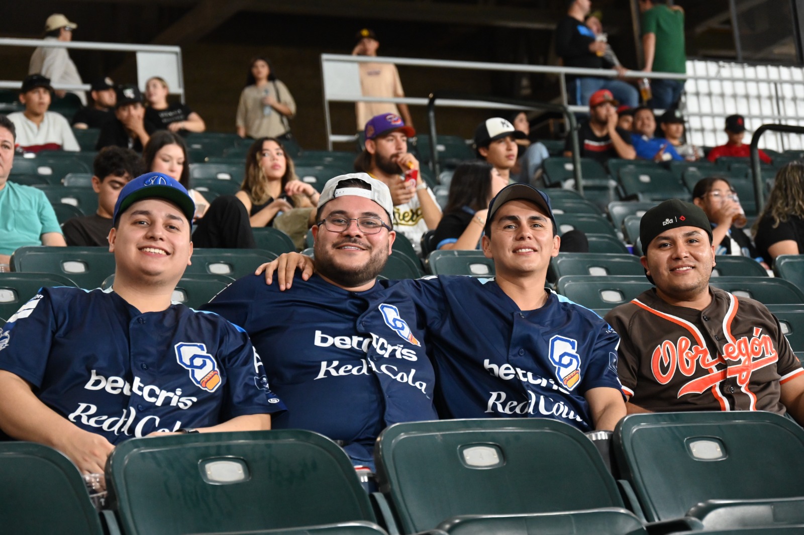 Yaquis recibe a Naranjeros en la inauguración de la temporada