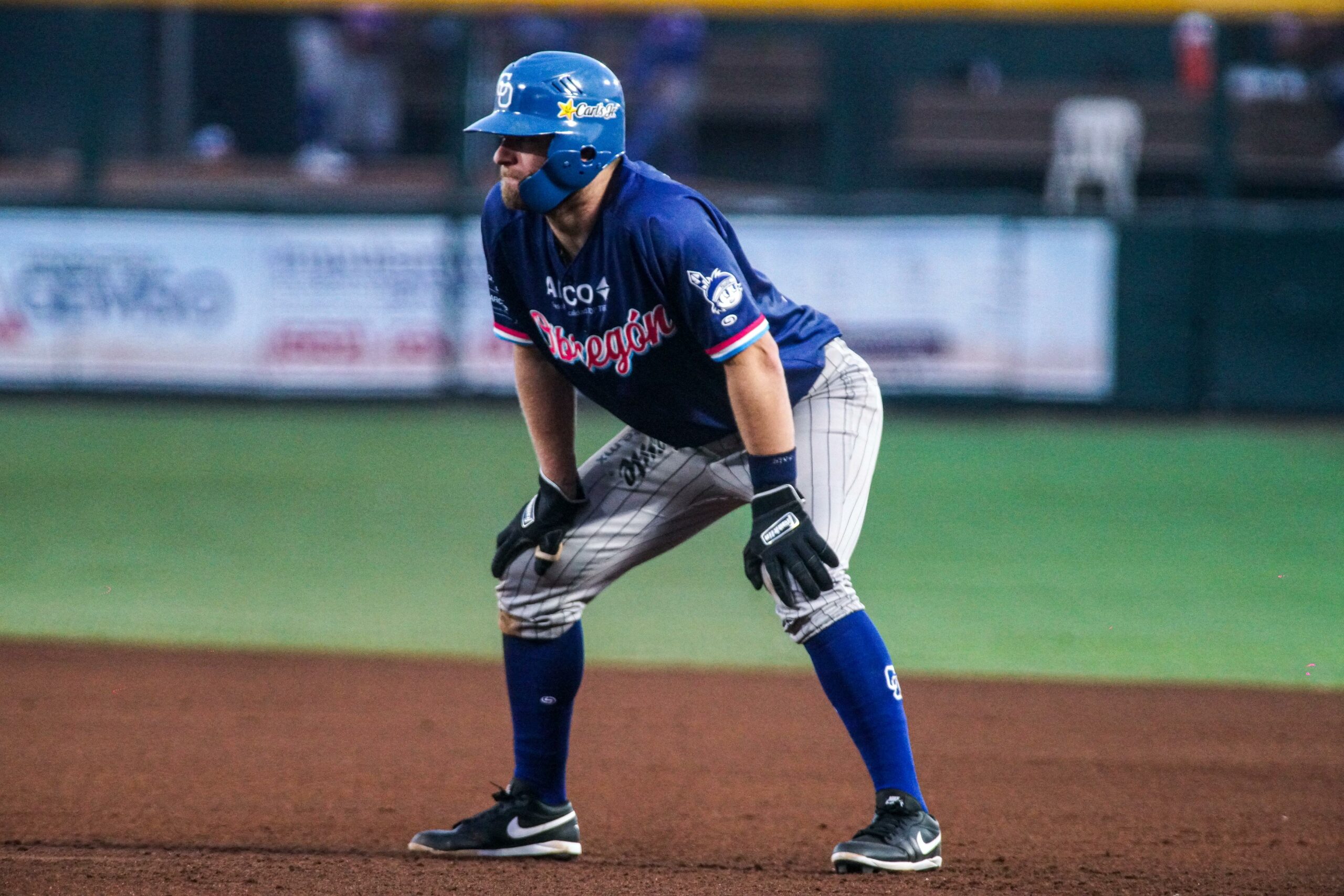 Yaquis abren segunda vuelta con triunfo ante Sultanes