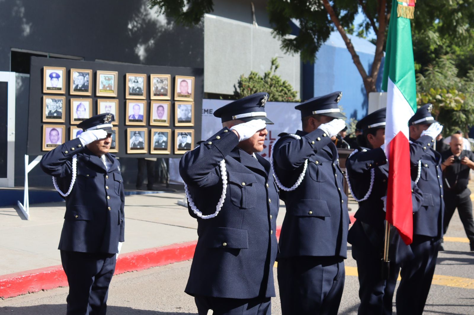 Cajeme honra a sus policías en el Día del Policía