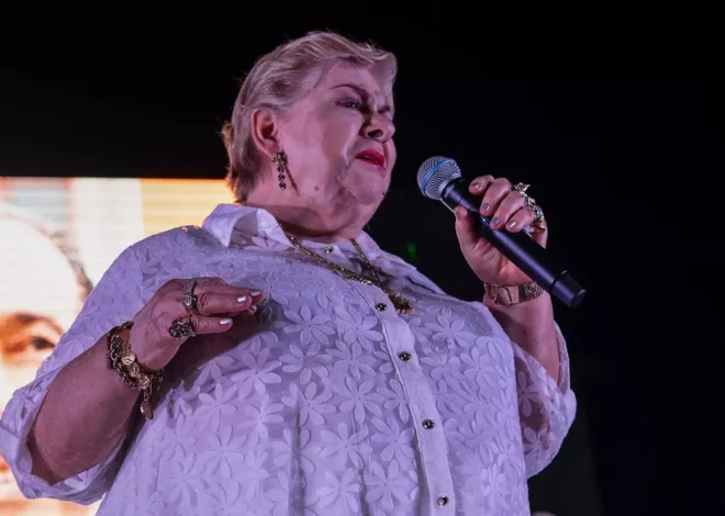 Paquita la del Barrio, un adiós a la voz del despecho mexicano