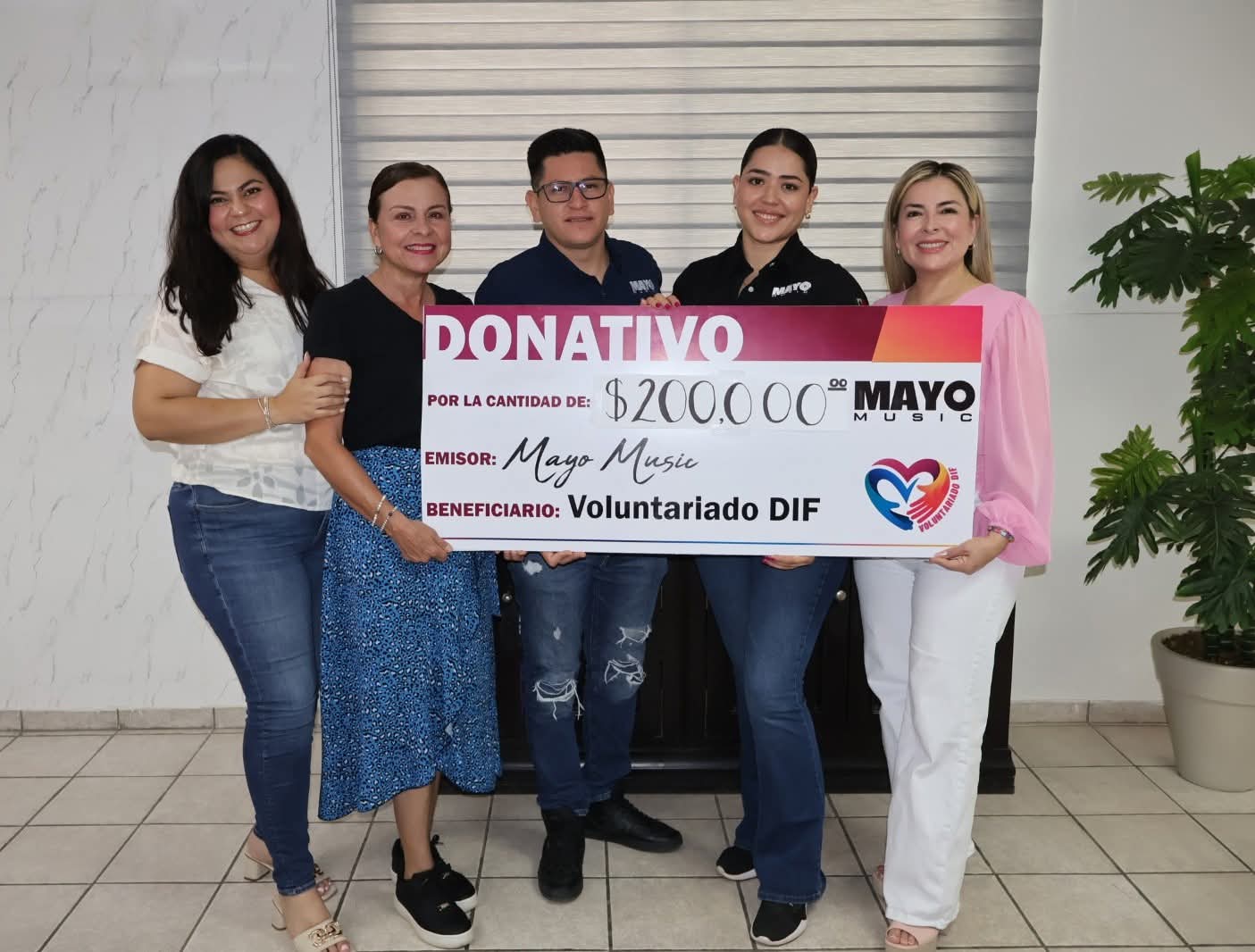 MayoMusic dona $200 mil al DIF Navojoa