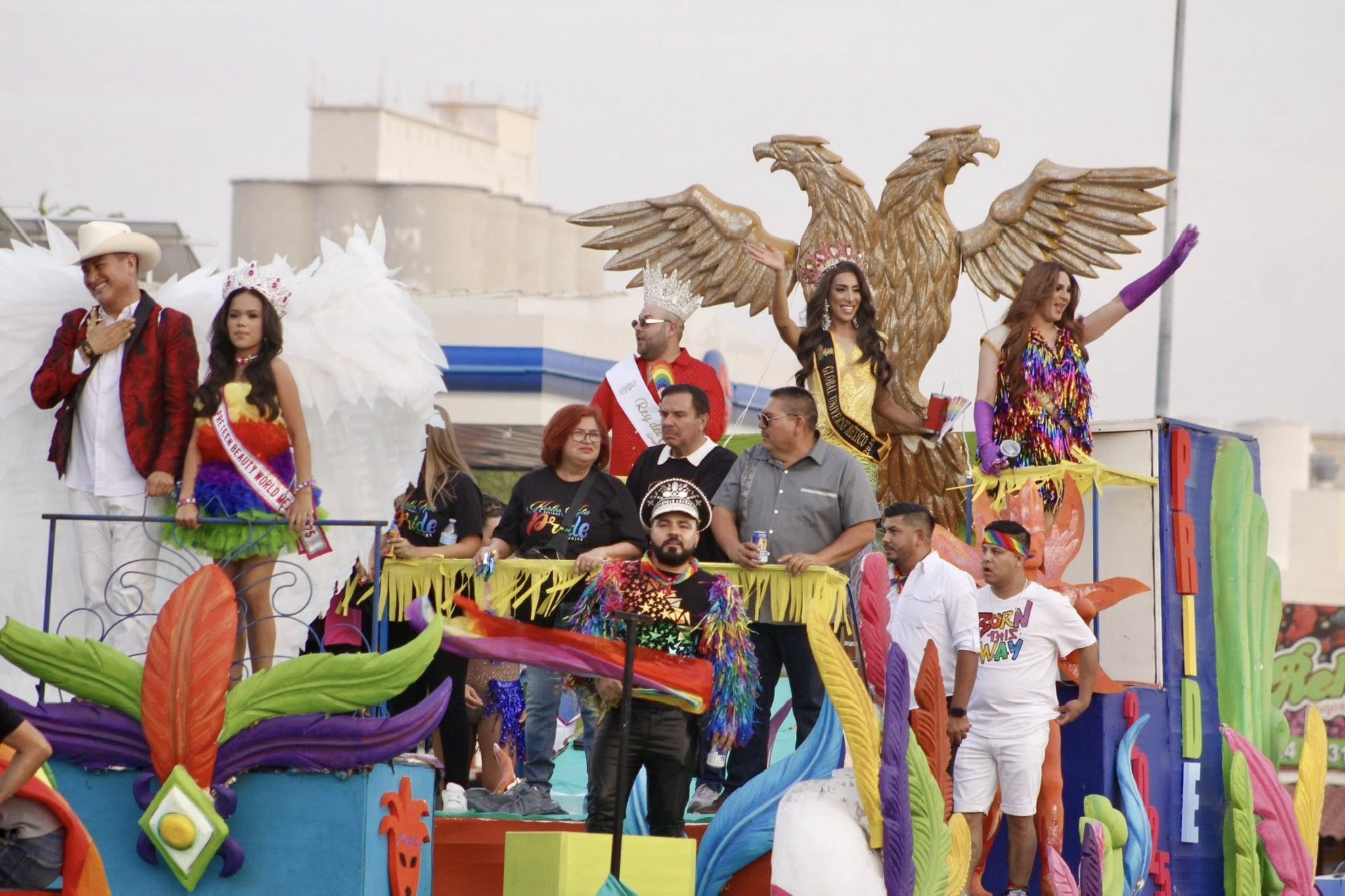Colores y orgullo en Navojoa