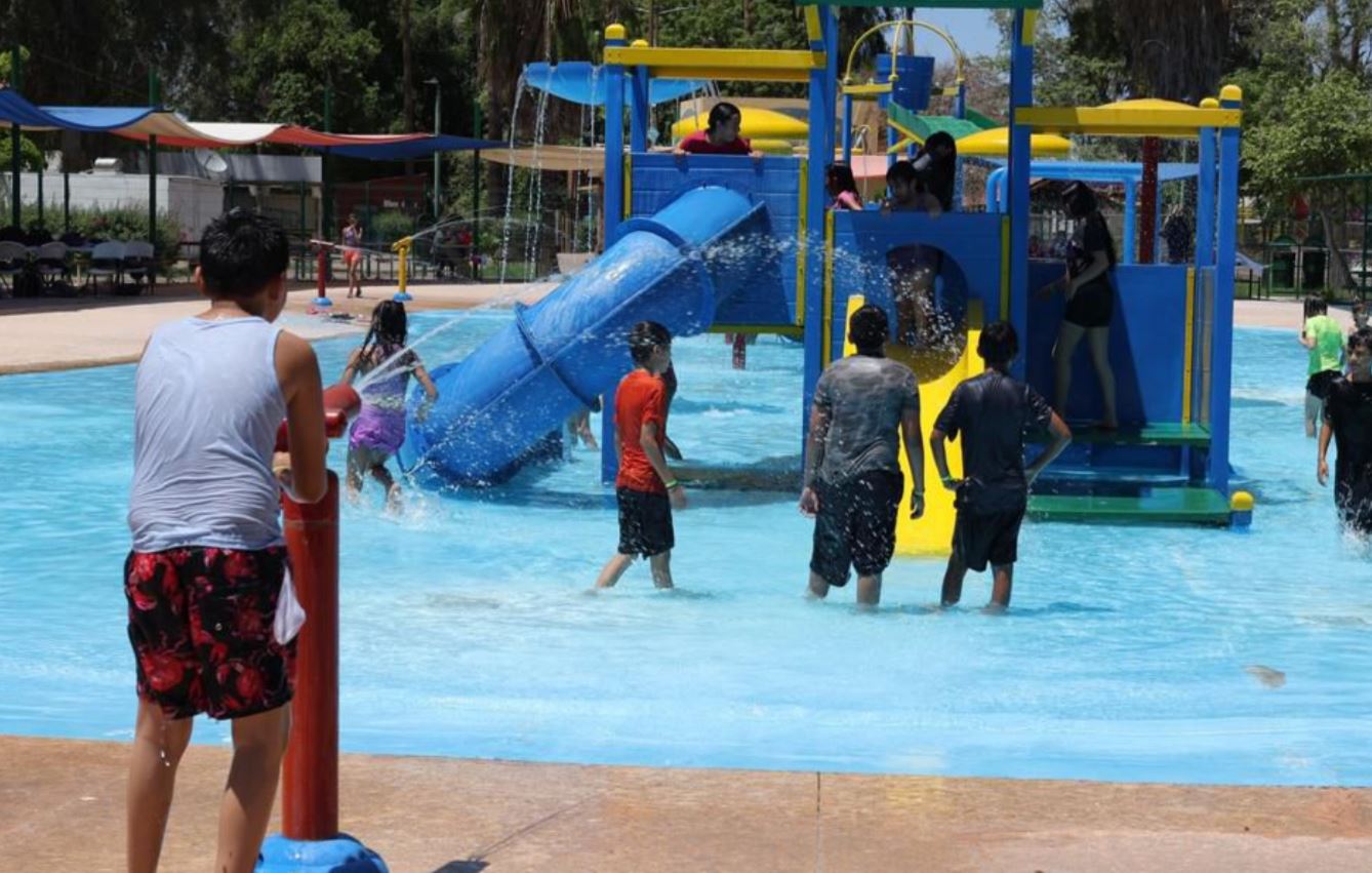 Niños y Niñas de Esperanza Disfrutan del Parque Infantil Ostimuri
