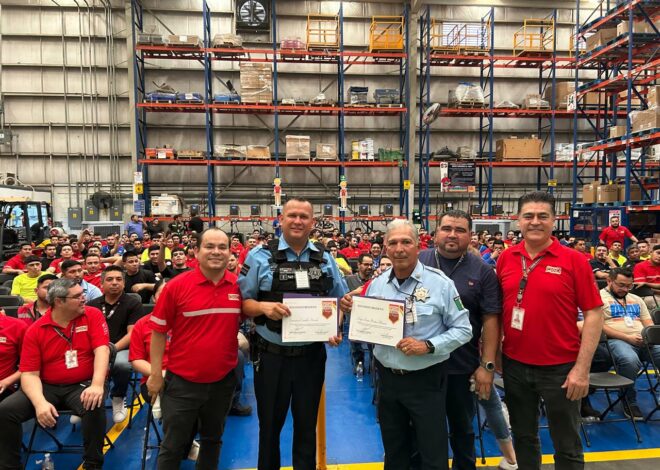 Curso de manejo a la defensiva para personal de OXXO