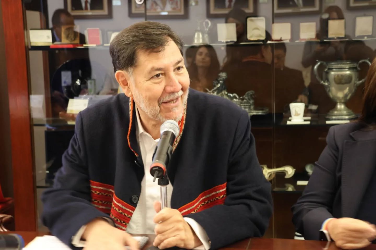Uresti vs. Fernández Noroña: tensión por foto y patrimonio