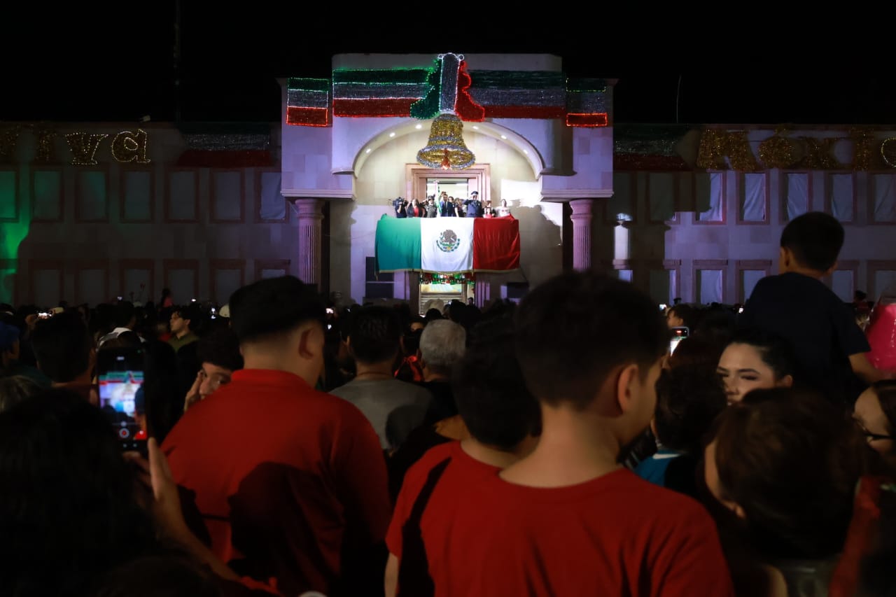 ¡Obregón se lució! Grito con lleno, banda y antojitos