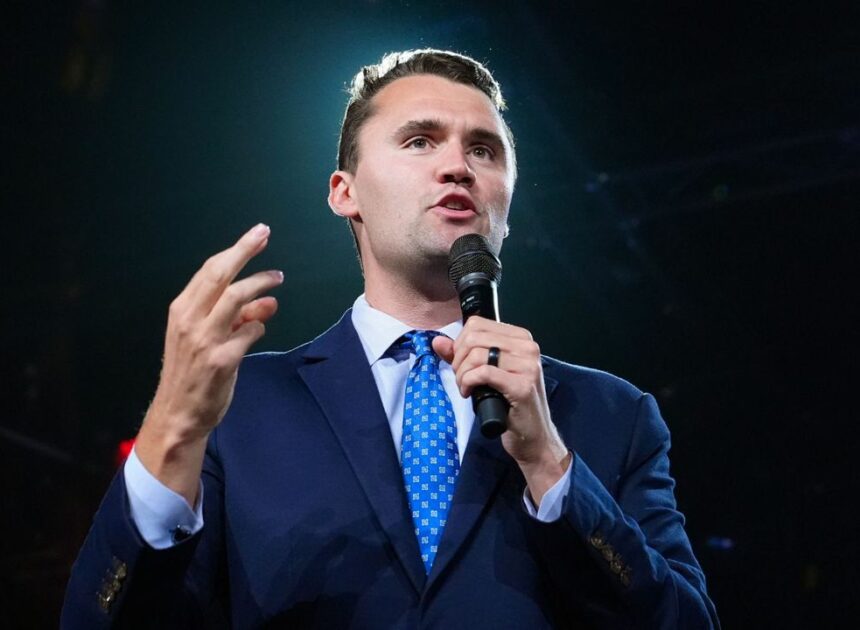 ¿Atentado político? Charlie Kirk muere tras balazo en evento universitario