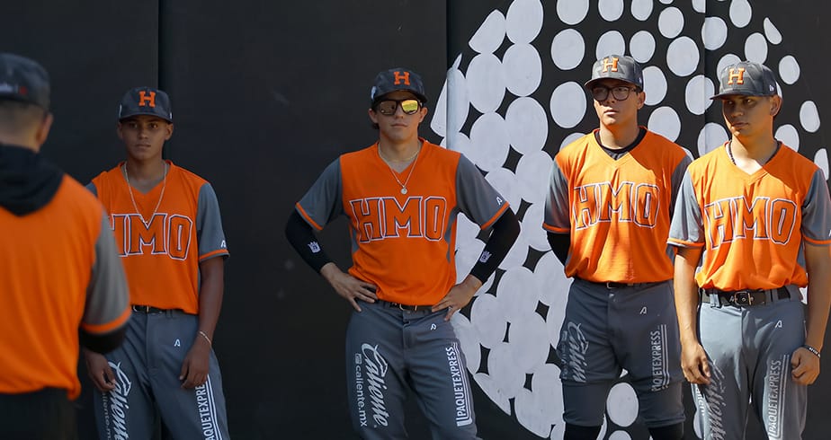 Naranjeros madrugan y ya presumen músculo rumbo a Arizona