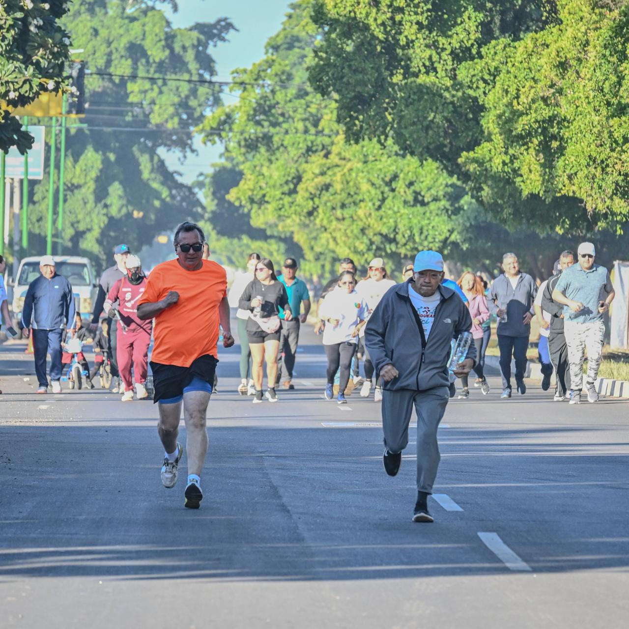 Domingueando en Bici reúne a familias cajemenses en una nueva jornada sobre la Náinari