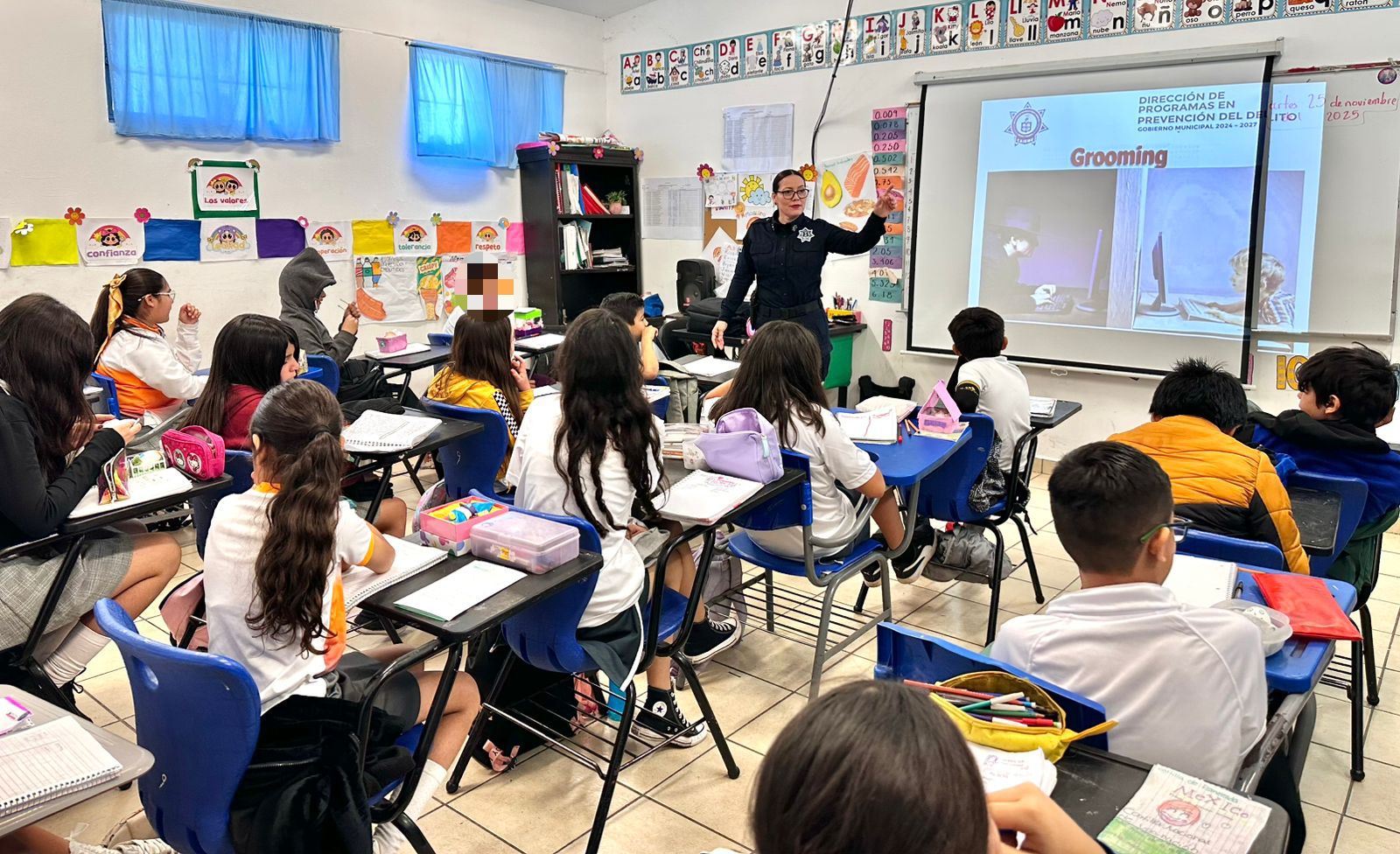 Pláticas preventivas llegan a más primarias de Cajeme para proteger a la niñez