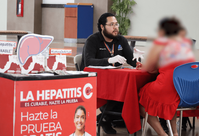 Familiares denuncian fallecimiento y posible brote de hepatitis en centro de rehabilitación de Vista Hermosa