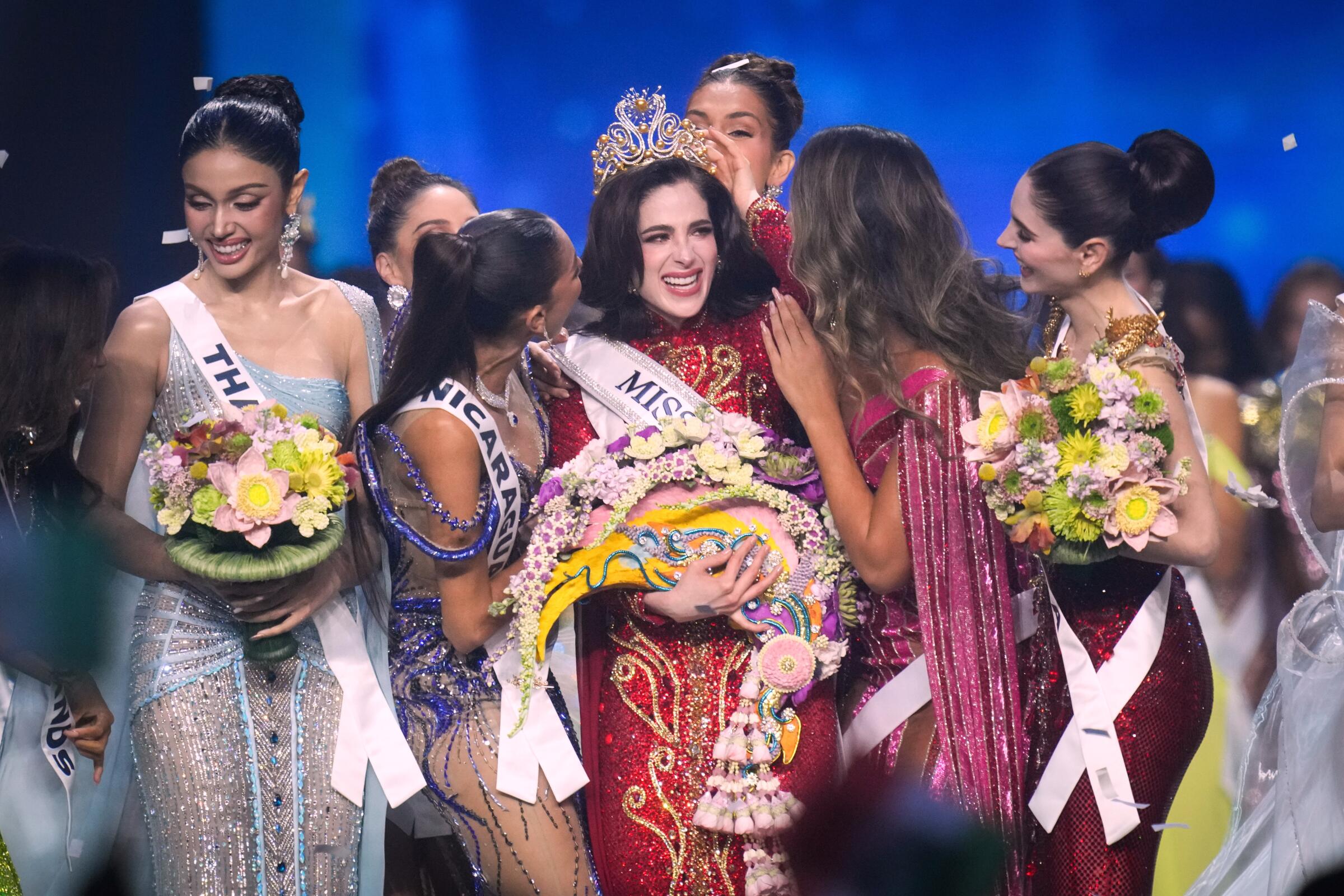 Fátima Bosch hace historia: México celebra su nueva Miss Universo 2025