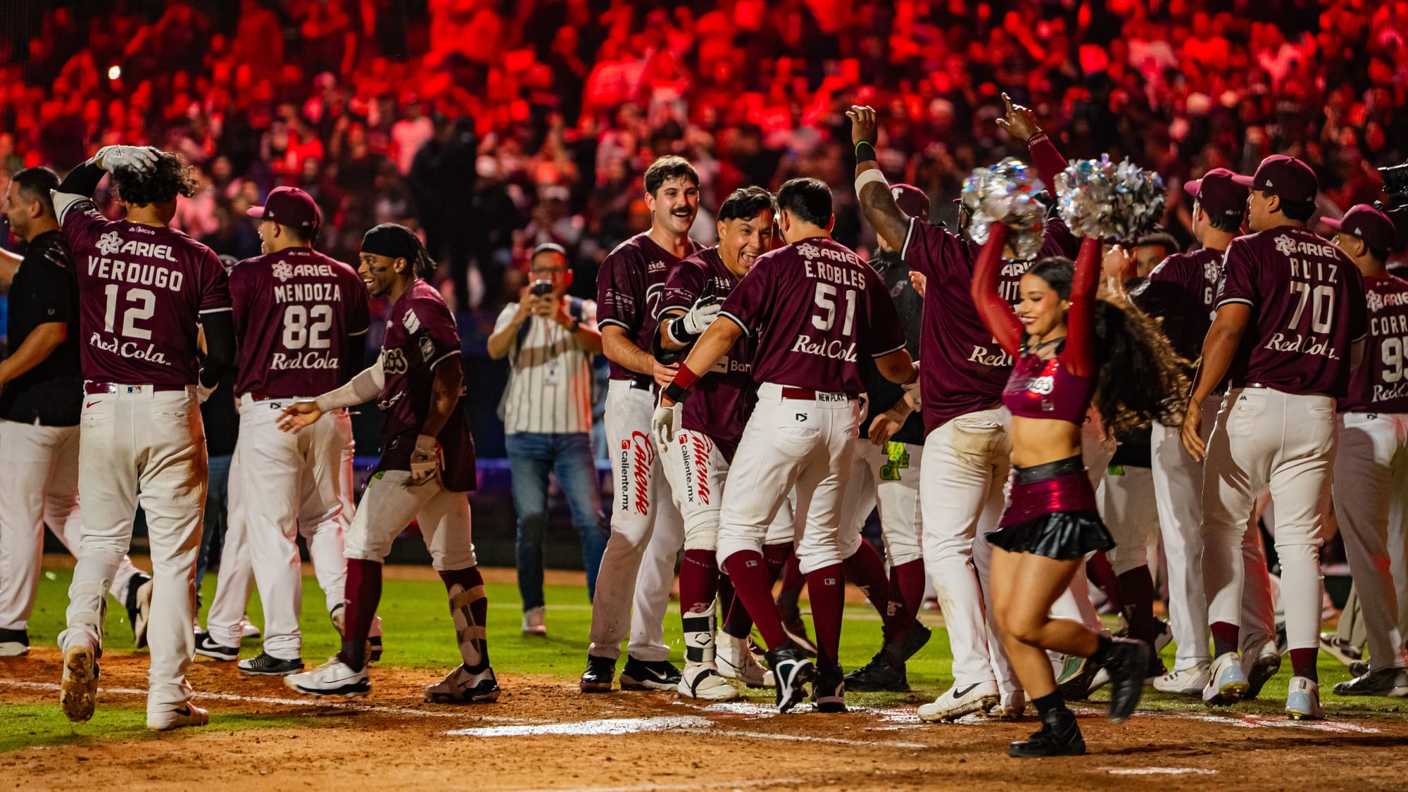 Tomateros blanquea 4-0 a Naranjeros