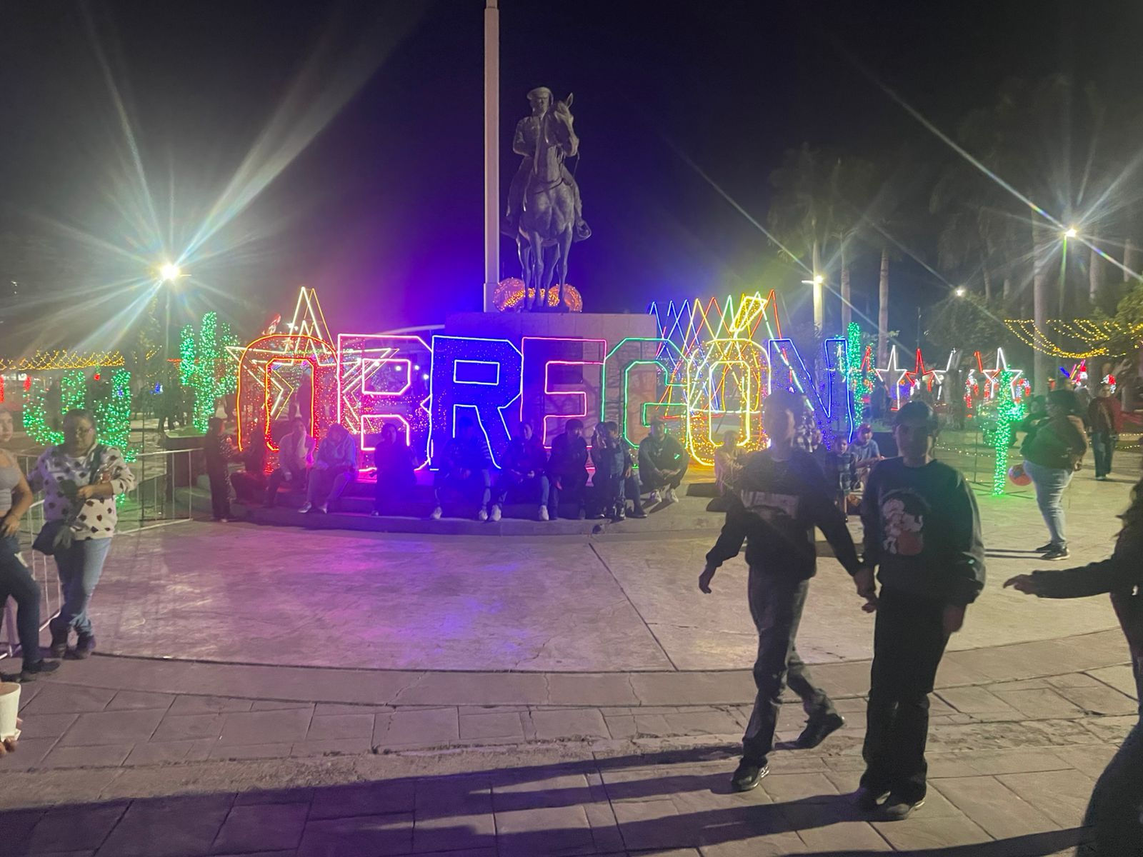 Celebran Rosca de Reyes con familias cajemenses