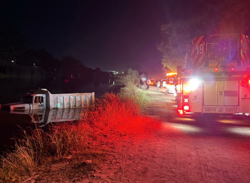 Rescate oportuno salva a padre e hijo en el Canal Bajo