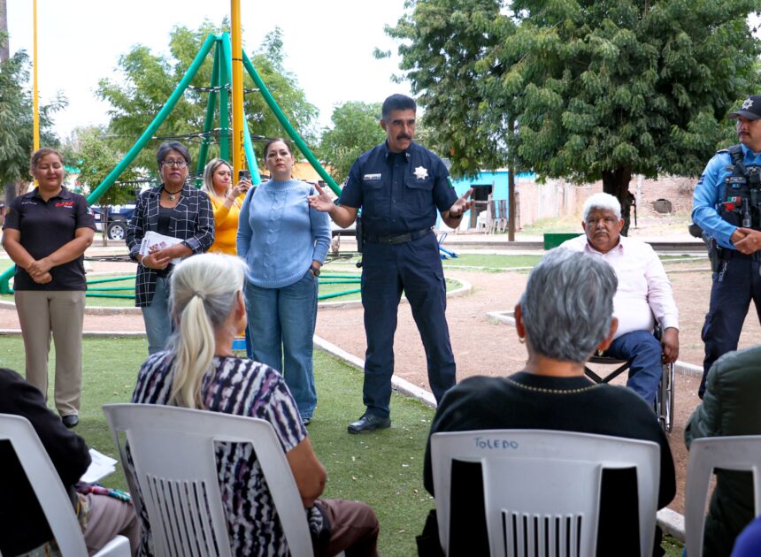 Policía Comunitaria refuerza la cercanía con vecinos de Esperanza