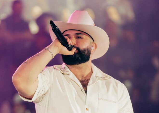 Carín León pondrá el sello sonorense en Supernova Strikers: Génesis 2026