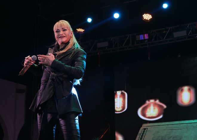 Rocío Banquells emociona a Álamos en una noche para el recuerdo