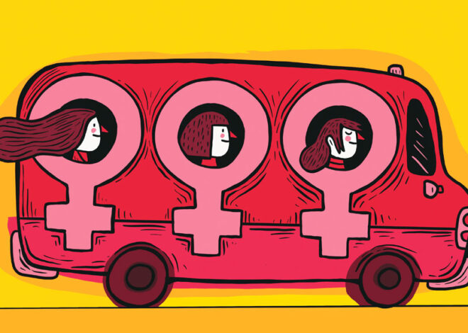 Mujeres viajan seguras en taxis de Obregón