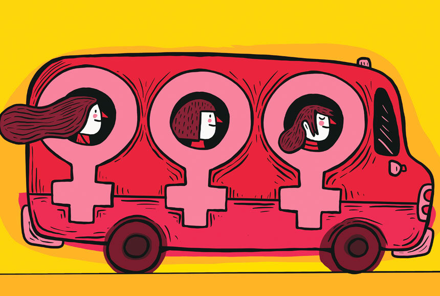 Mujeres viajan seguras en taxis de Obregón