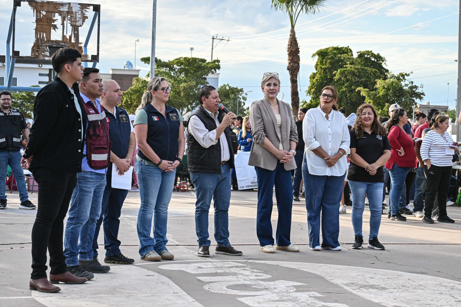 Servicios, apoyo y prevención llegan a la colonia San Rafael con Feria de Paz