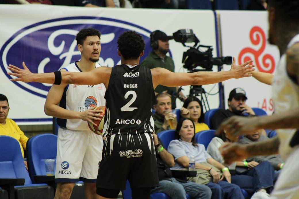 Halcones remonta y enciende la Arena ITSON