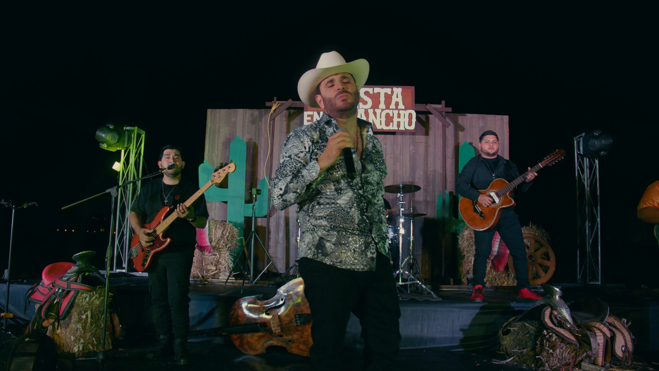 El Komander arma “La Fiesta en el Rancho”