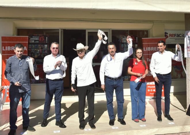 Inauguran librería y entregan colección para jóvenes en Cajeme